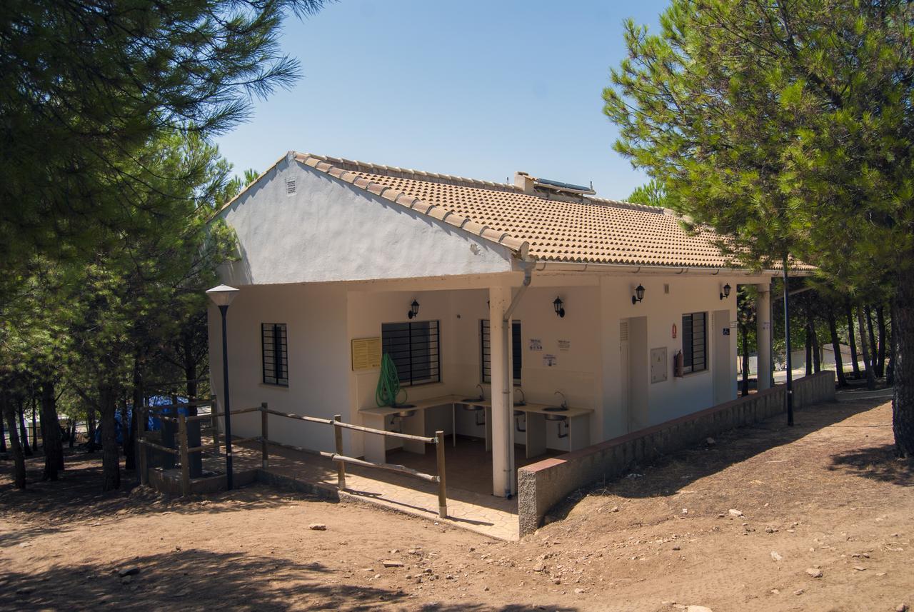 Camping Valdearenas Iznajar Exterior photo